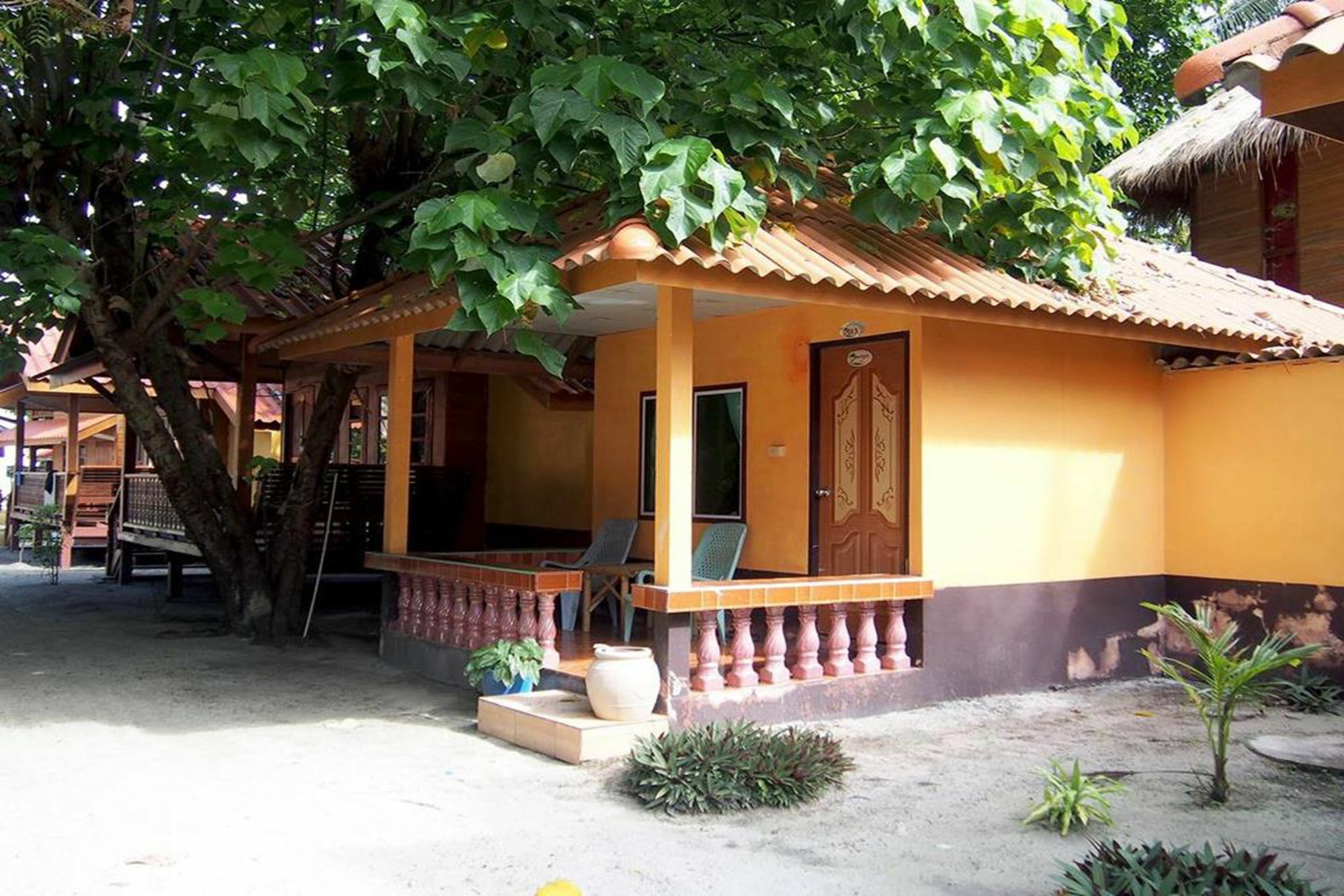 Coco Beach Bungalows Koh Lipe Exterior photo