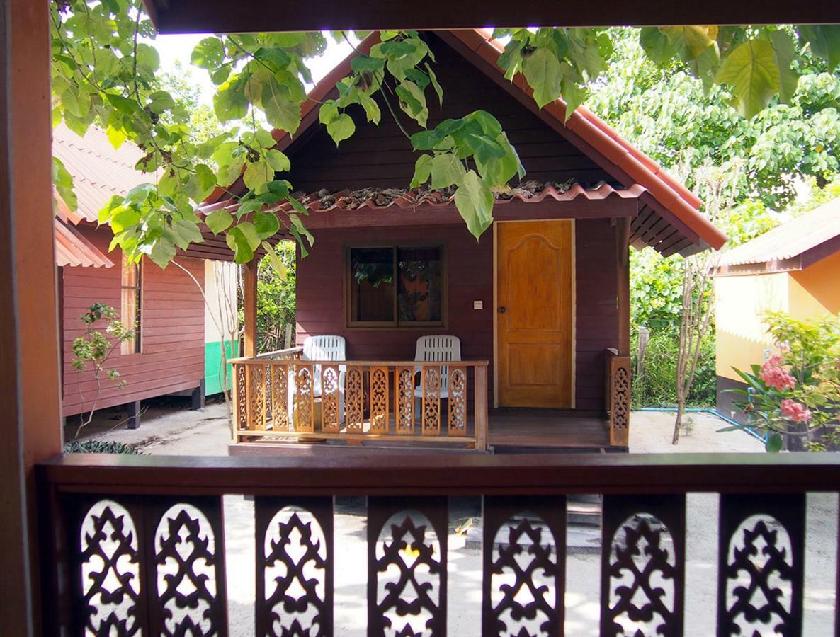 Coco Beach Bungalows Koh Lipe Exterior photo